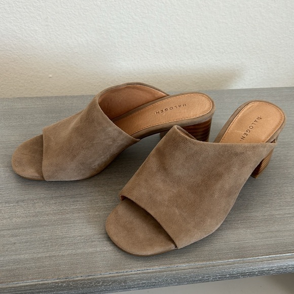 🆕 Halogen Faye Asymmetrical slide sandal in creamish tan color Size: 6 - Picture 3 of 6